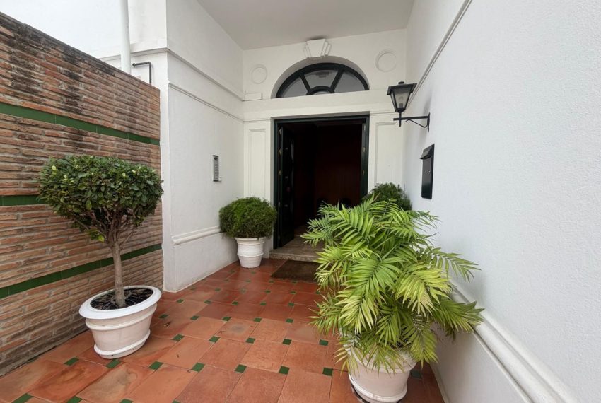 R5232376-Apartment-For-Sale-Marbella-Middle-Floor-Apartment-3-Beds-142-Built-1