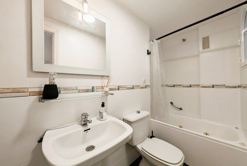 R5232586-Apartment-For-Sale-Calahonda-Penthouse-2-Beds-75-Built-10