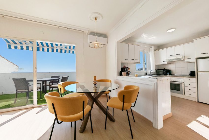 R5232586-Apartment-For-Sale-Calahonda-Penthouse-2-Beds-75-Built-3