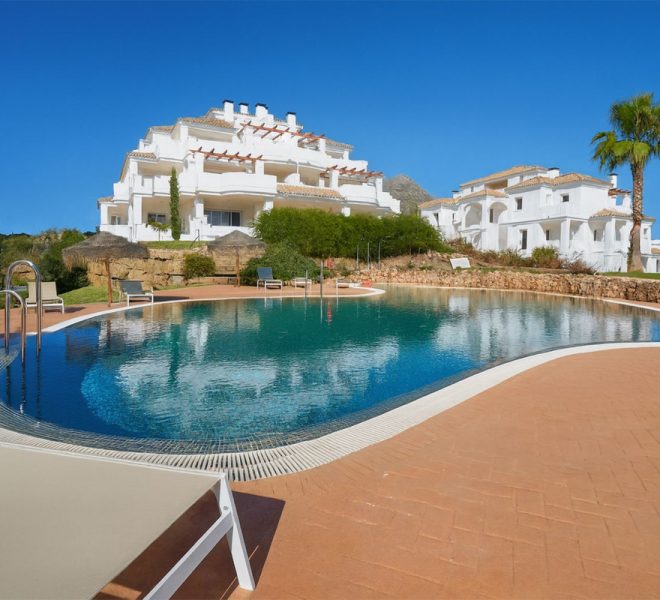 R5233405-Image 1-Ground Floor Apartment - 2 Beds - 121 Built