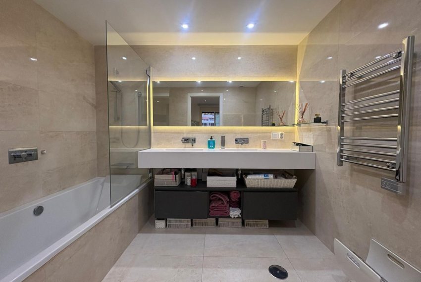 R5233582-Apartment-For-Sale-Marbella-Middle-Floor-Apartment-4-Beds-180-Built-16