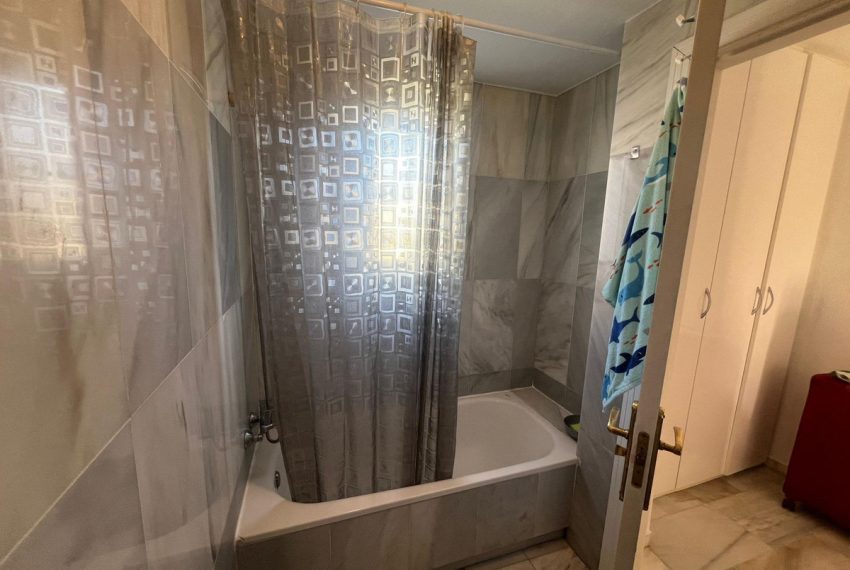 R5234158-Apartment-For-Sale-Estepona-Penthouse-1-Beds-58-Built-13