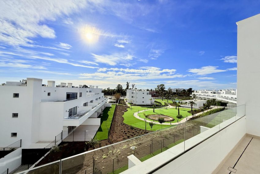 R5234395-Apartment-For-Sale-Estepona-Penthouse-4-Beds-140-Built
