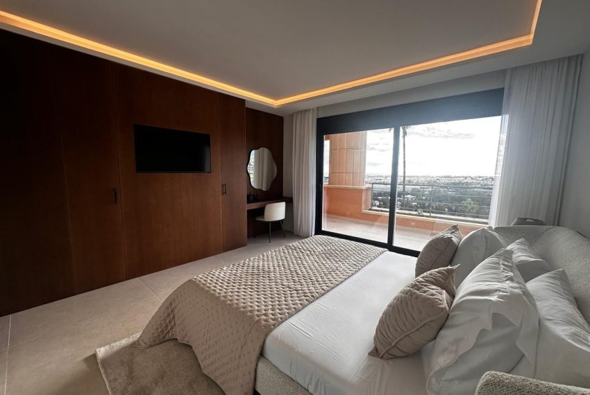 R5234458-Apartment-For-Sale-Nueva-Andalucia-Middle-Floor-Apartment-3-Beds-400-Built-4