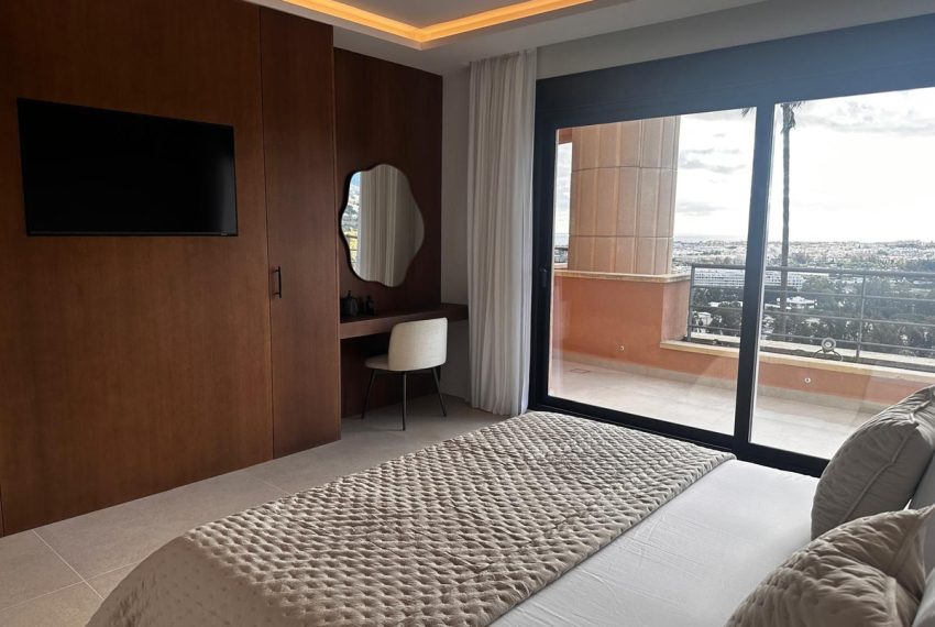 R5234458-Apartment-For-Sale-Nueva-Andalucia-Middle-Floor-Apartment-3-Beds-400-Built-6