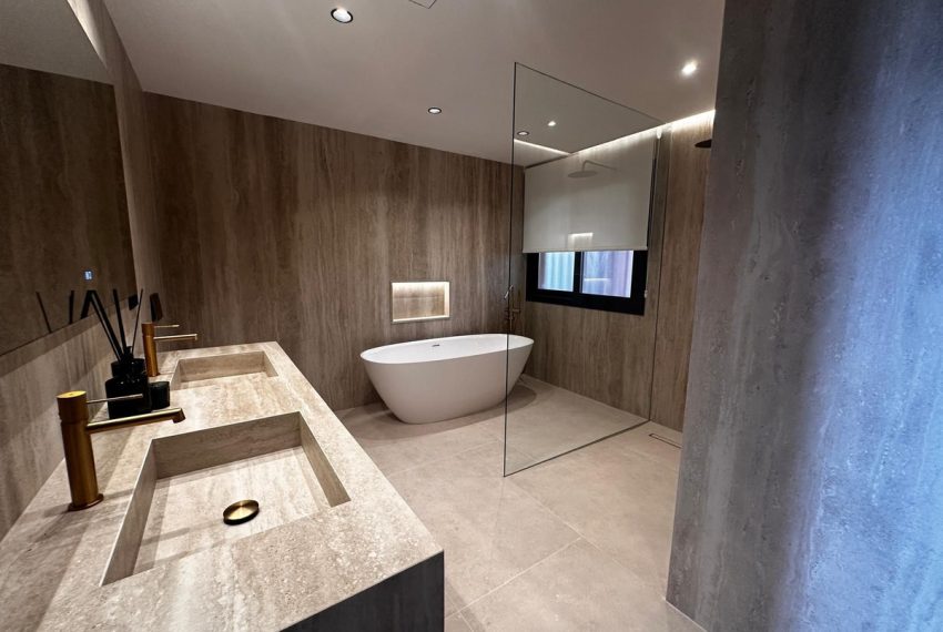 R5234458-Apartment-For-Sale-Nueva-Andalucia-Middle-Floor-Apartment-3-Beds-400-Built-8