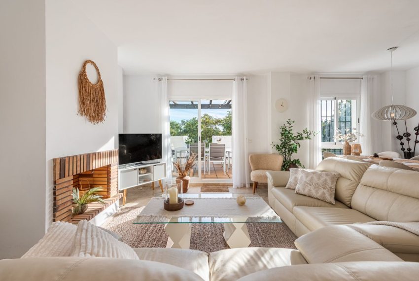 R5234707-Apartment-For-Sale-Nueva-Andalucia-Penthouse-Duplex-3-Beds-121-Built-3