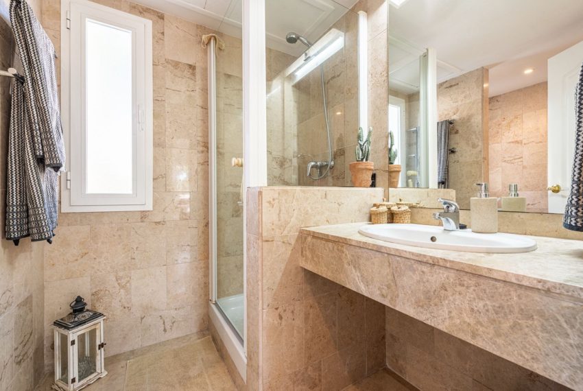 R5234707-Apartment-For-Sale-Nueva-Andalucia-Penthouse-Duplex-3-Beds-121-Built-8