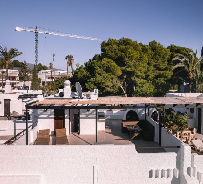 R4606537-Image 1-Penthouse Duplex - 3 Beds - 105 Built