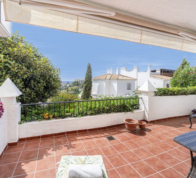 R4782805-Image 1-Middle Floor Apartment - 2 Beds - 169 Built