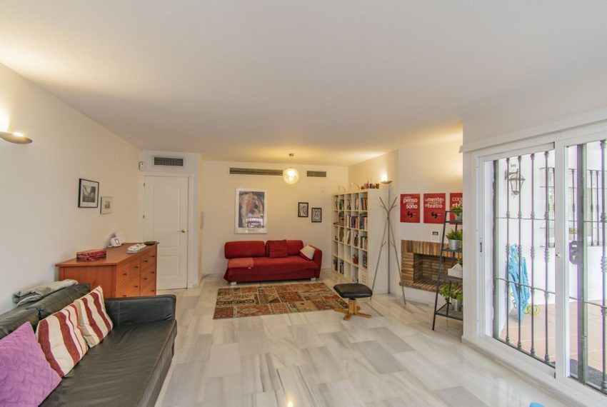 R4964989-Apartment-For-Sale-Nueva-Andalucia-Ground-Floor-Apartment-2-Beds-118-Built-11