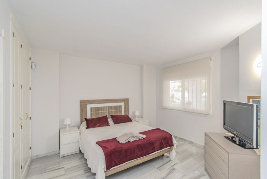 R4964989-Apartment-For-Sale-Nueva-Andalucia-Ground-Floor-Apartment-2-Beds-118-Built-3