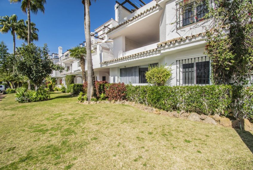 R4964989-Apartment-For-Sale-Nueva-Andalucia-Ground-Floor-Apartment-2-Beds-118-Built-8