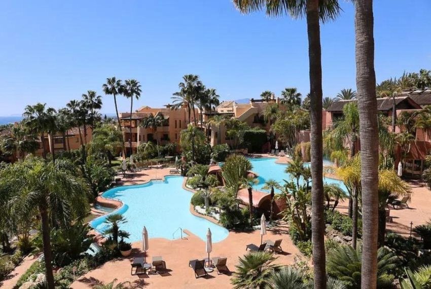 R5008006-Apartment-For-Sale-The-Golden-Mile-Penthouse-2-Beds-206-Built