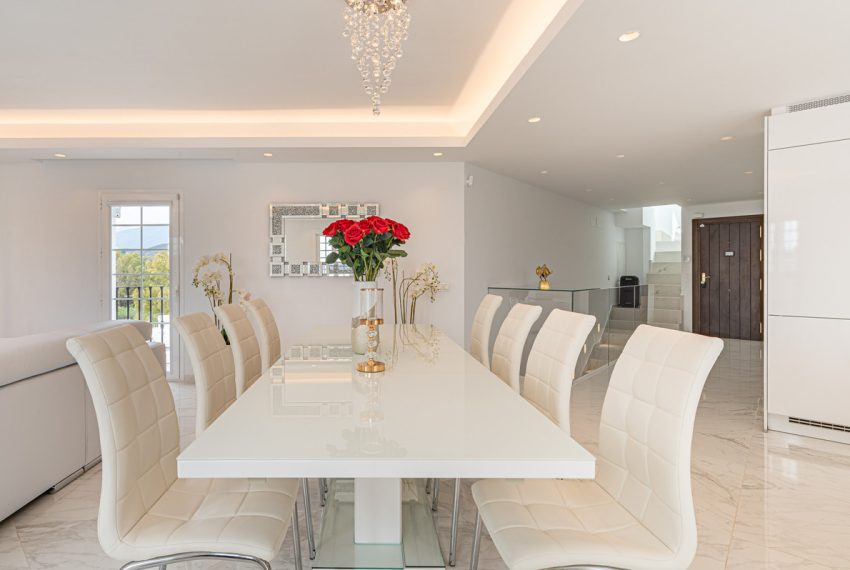 R5014357-House-For-Sale-Nueva-Andalucia-Townhouse-3-Beds-258-Built-2