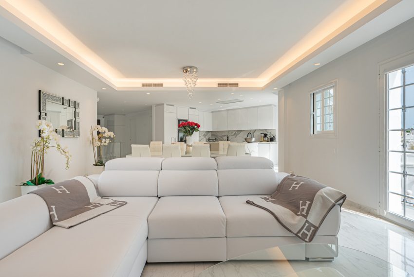 R5014357-House-For-Sale-Nueva-Andalucia-Townhouse-3-Beds-258-Built-6