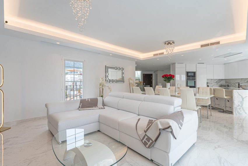 R5014357-House-For-Sale-Nueva-Andalucia-Townhouse-3-Beds-258-Built-7