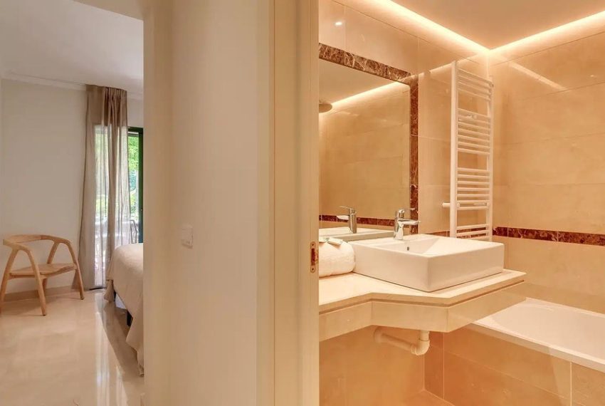 R5043964-Apartment-For-Sale-Nueva-Andalucia-Ground-Floor-Apartment-3-Beds-108-Built-19