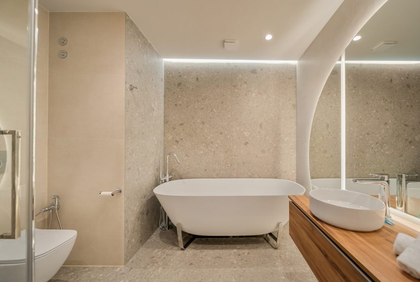 R5050957-Apartment-For-Sale-Nueva-Andalucia-Ground-Floor-Apartment-3-Beds-162-Built-17