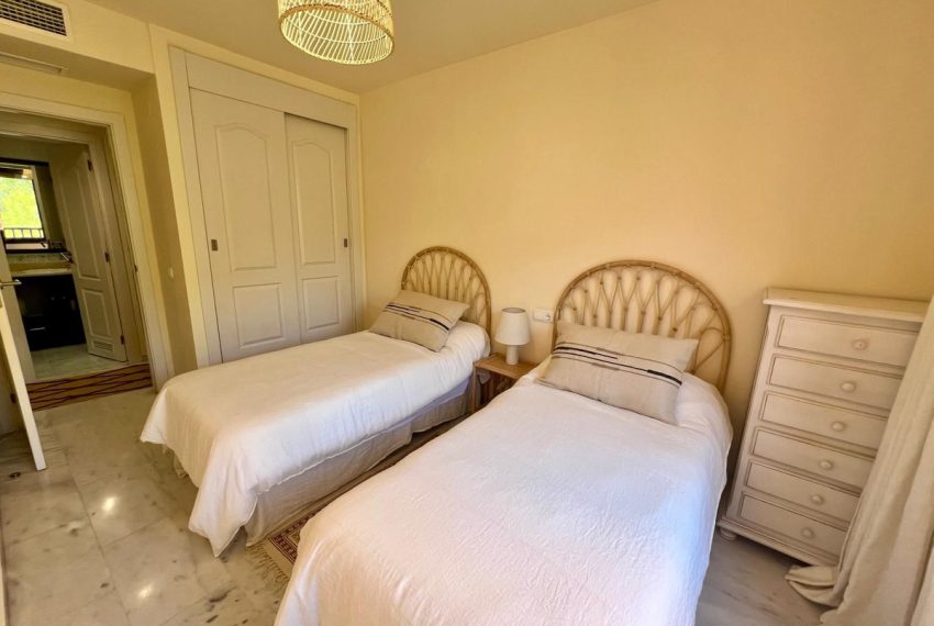 R5056471-Apartment-For-Sale-The-Golden-Mile-Penthouse-Duplex-3-Beds-135-Built-17