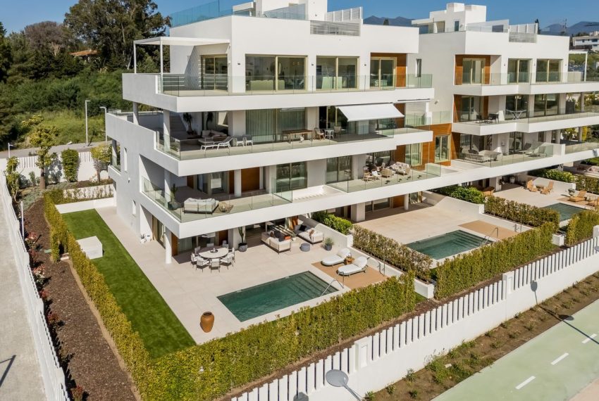 R5058217-Apartment-For-Sale-The-Golden-Mile-Ground-Floor-Apartment-4-Beds-417-Built-3