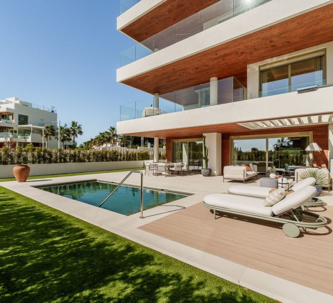 R5058217-Image 1-Ground Floor Apartment - 4 Beds - 417 Built