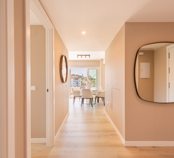 R5058925-Image 1-Middle Floor Apartment - 3 Beds - 119 Built