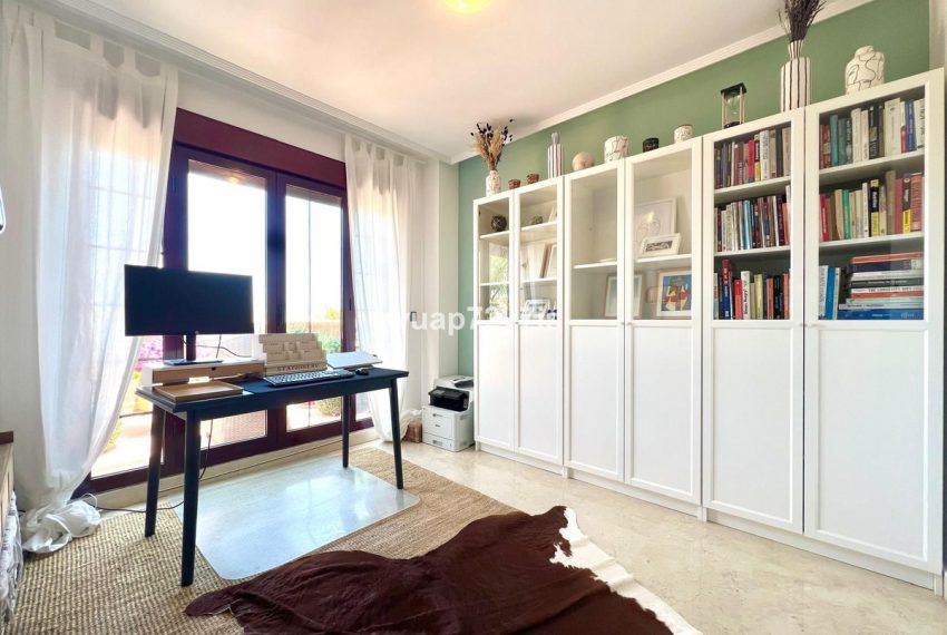 R5084263-Apartment-For-Sale-La-Mairena-Penthouse-2-Beds-95-Built-13