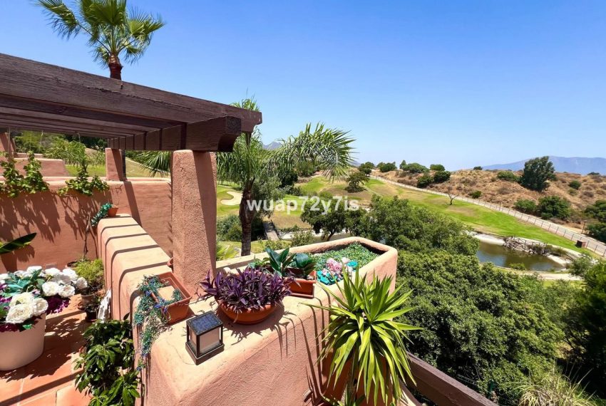 R5084263-Apartment-For-Sale-La-Mairena-Penthouse-2-Beds-95-Built