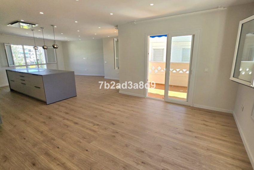 R5108839-Apartment-For-Sale-San-Pedro-de-Alcantara-Penthouse-4-Beds-230-Built-1