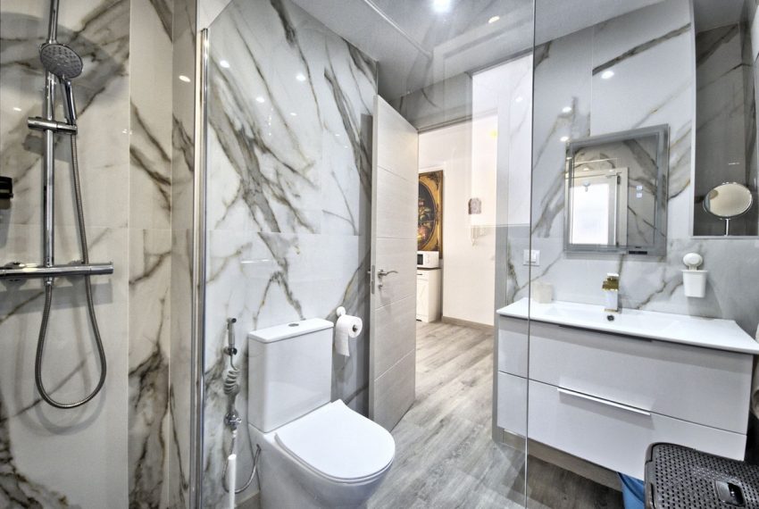 R5109352-Apartment-For-Sale-Marbella-Middle-Floor-Apartment-2-Beds-71-Built-4