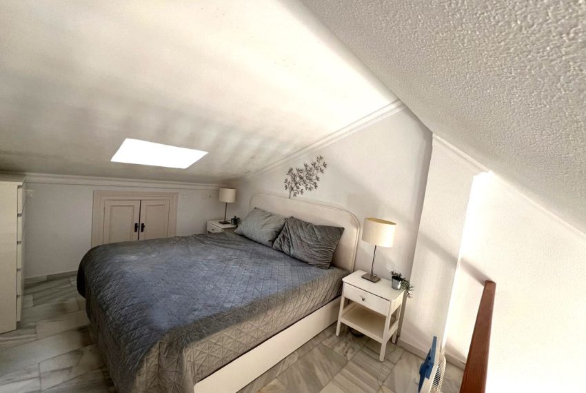 R5135311-Apartment-For-Sale-The-Golden-Mile-Duplex-2-Beds-62-Built-6