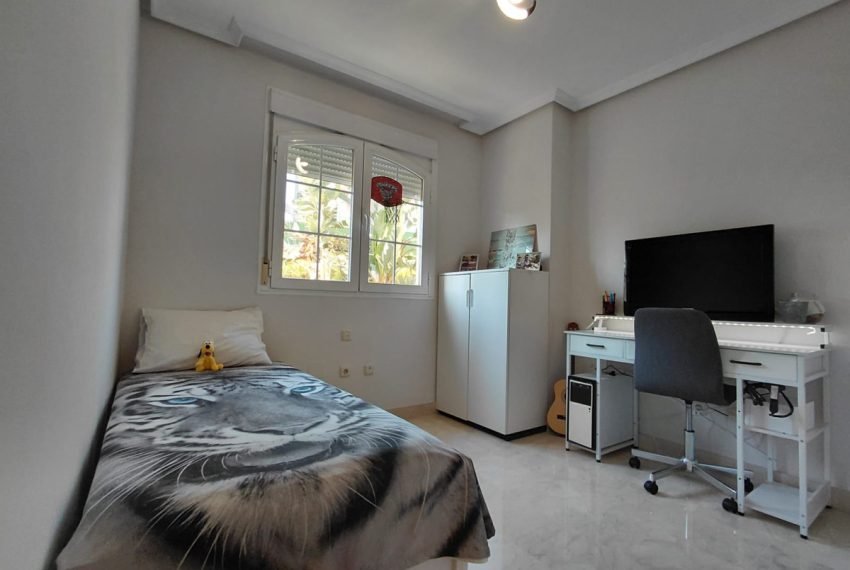 R5141980-Apartment-For-Sale-Nagueles-Middle-Floor-Apartment-2-Beds-129-Built-3