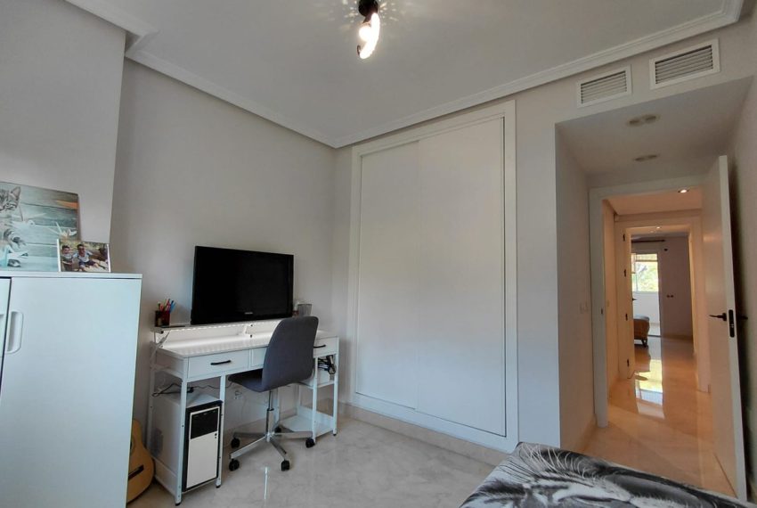 R5141980-Apartment-For-Sale-Nagueles-Middle-Floor-Apartment-2-Beds-129-Built-6