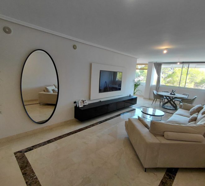 R5141980-Image 1-Middle Floor Apartment - 2 Beds - 129 Built