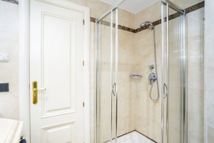 R5153680-Apartment-For-Sale-Marbella-Ground-Floor-Apartment-3-Beds-192-Built-3