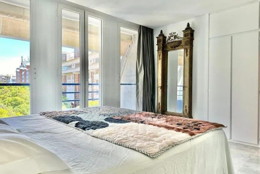 R5160826-Apartment-For-Sale-The-Golden-Mile-Duplex-2-Beds-125-Built-13