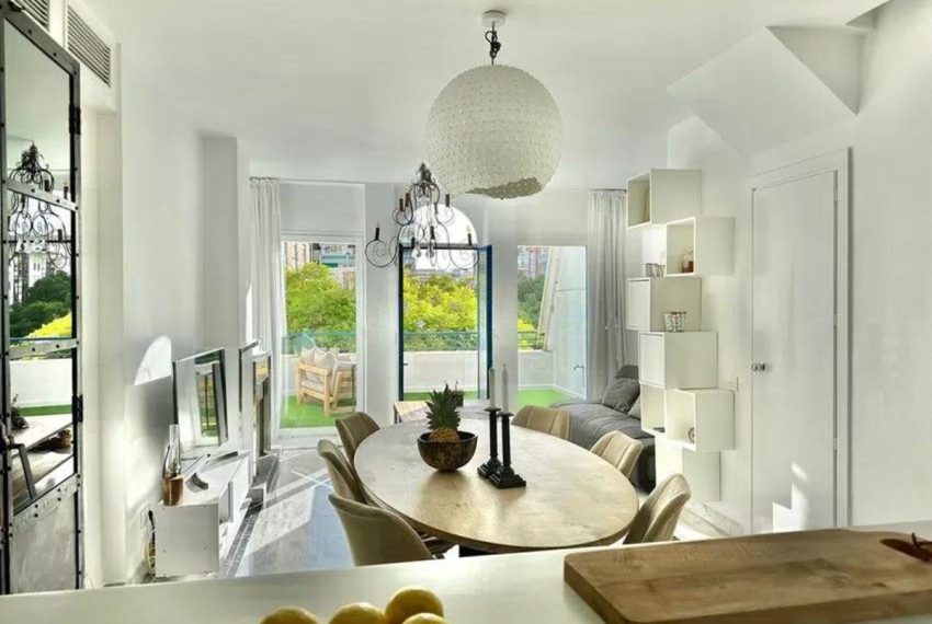 R5160826-Apartment-For-Sale-The-Golden-Mile-Duplex-2-Beds-125-Built-2