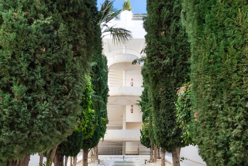 R5161483-Apartment-For-Sale-The-Golden-Mile-Middle-Floor-Apartment-3-Beds-110-Built-10