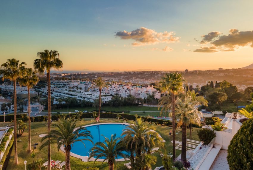 R5161483-Apartment-For-Sale-The-Golden-Mile-Middle-Floor-Apartment-3-Beds-110-Built-3