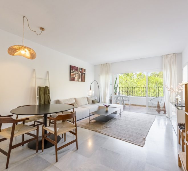 R5169115-Image 1-Middle Floor Apartment - 2 Beds - 81 Built