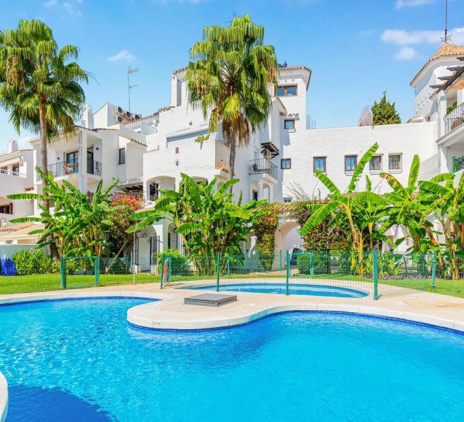 R5169550-Image 1-Ground Floor Apartment - 4 Beds - 128 Built