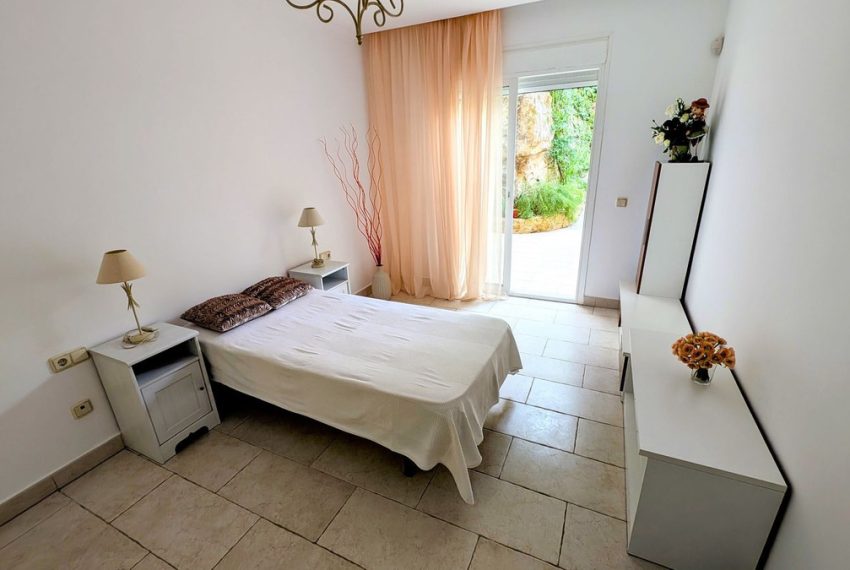 R5184970-Apartment-For-Sale-Benahavis-Ground-Floor-Apartment-2-Beds-130-Built-11