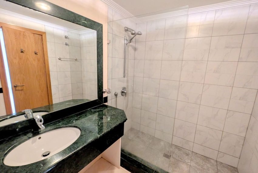 R5184970-Apartment-For-Sale-Benahavis-Ground-Floor-Apartment-2-Beds-130-Built-12