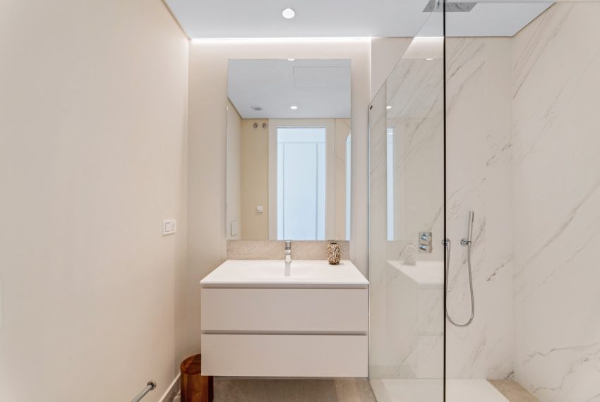 R5197093-Apartment-For-Sale-Benahavis-Ground-Floor-Apartment-2-Beds-215-Built-10