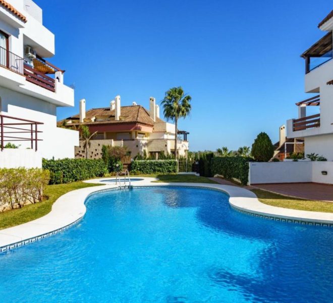 R5202553-Image 1-Middle Floor Apartment - 2 Beds - 90 Built