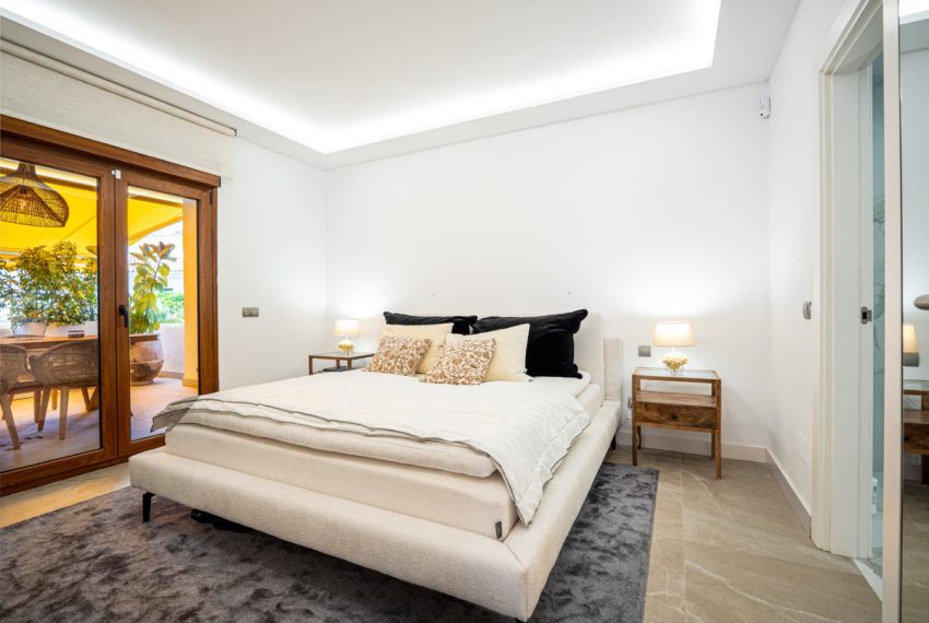 R5203297-Apartment-For-Sale-Nueva-Andalucia-Ground-Floor-Apartment-3-Beds-163-Built-4