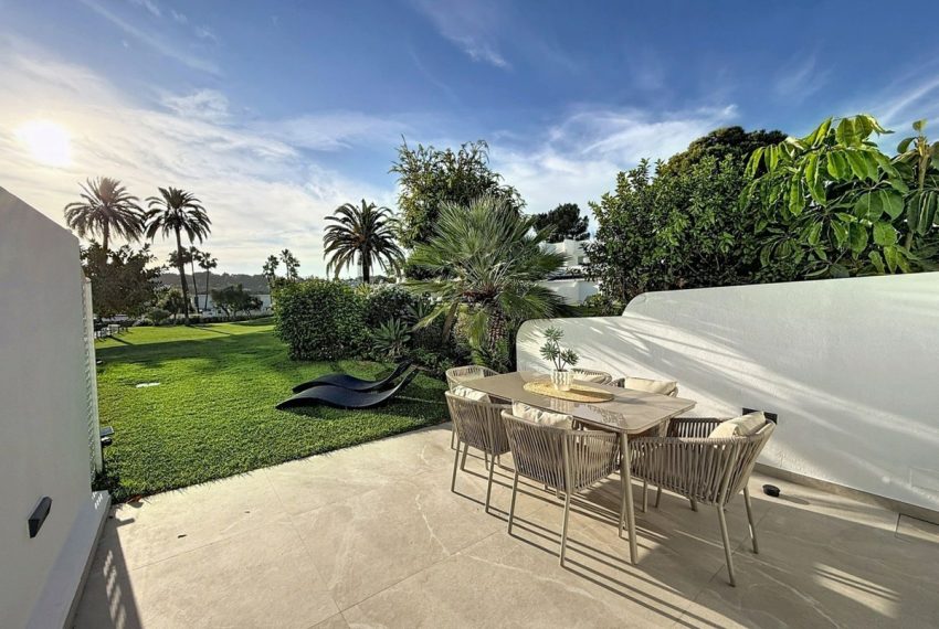 R5215654-House-For-Sale-Nueva-Andalucia-Townhouse-4-Beds-230-Built-11