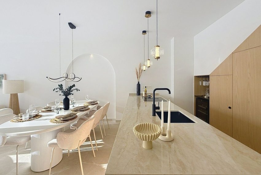 R5215654-House-For-Sale-Nueva-Andalucia-Townhouse-4-Beds-230-Built-7