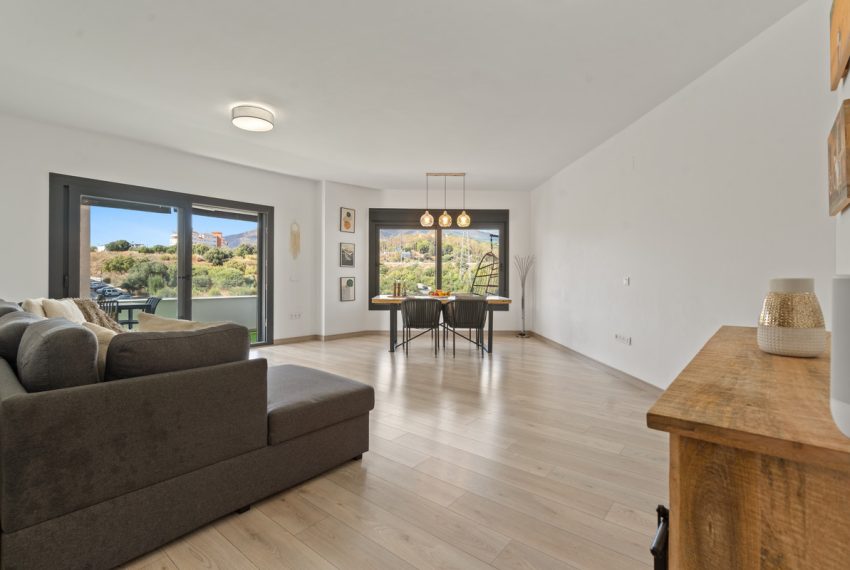 R5216956-Apartment-For-Sale-Estepona-Penthouse-4-Beds-149-Built-1